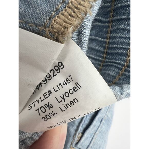 Level 99 Chambray Light Wash Pull On Shorts XS - Picture 5 of 5